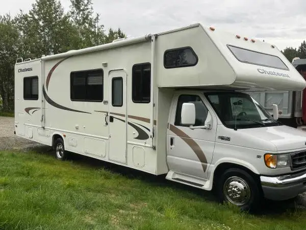 2001 Four Winds Chateau Thor 32ft E450 Rv Low miles