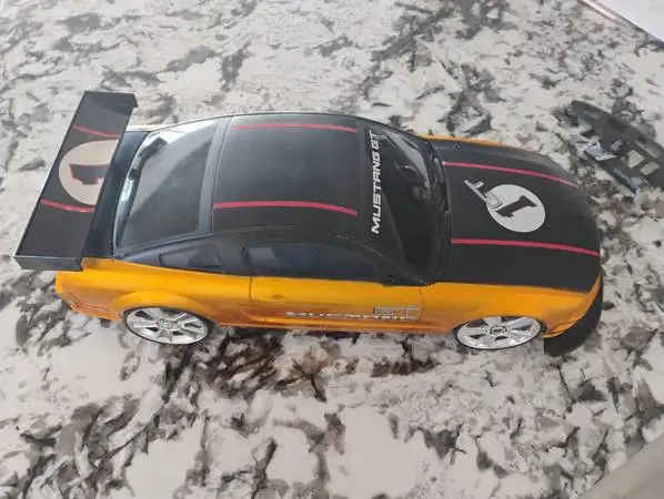 1:10 SCALE FORD MUSTANG GT YELLOW RADIO CONTROL CAR USED 18 LONG
