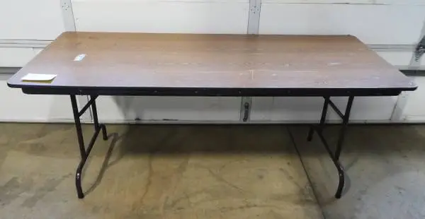 Heavy Duty Folding Tables For Garage-Yard Sales Picnic Camping Party