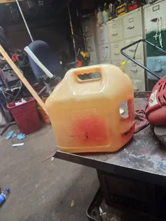 5 gallon gas can