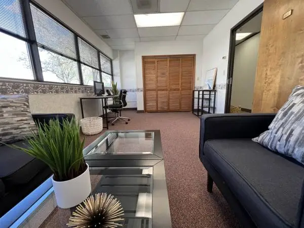 Huge Office Just for You! 💖💗🥰💞