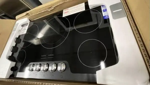 Frigidaire Gallery New Electric Cook Top 36” Wide/Single Wall Oven 24”