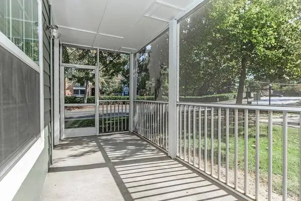 Situated in Pasadena!, Corporate Housing Available, 2B/2B
