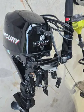 MERCURY 4 STROKE 8 HP ELECTRIC START OUTBOARD MOTOR