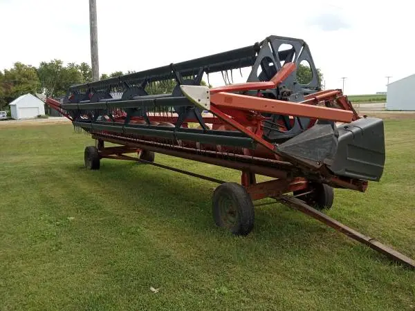 Case IH 25 foot 1020 flex head- good condition