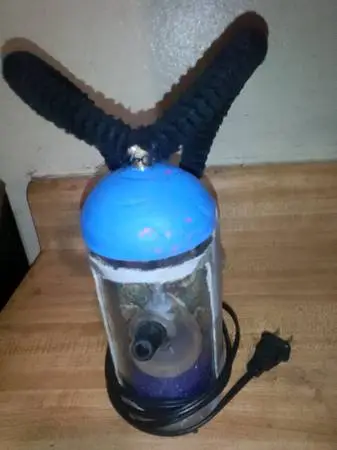 Electric water pipe that takes a joint or blunt uses AC in awalloutlet