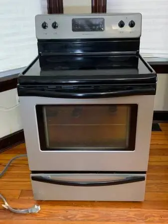 Frigidaire 30 Freestanding Electric Range