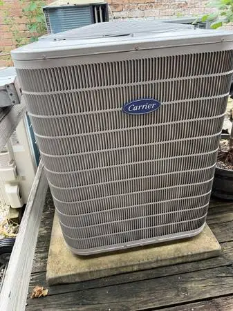 Carrier 5 Ton Outdoor AC Condenser — Houston Pickup