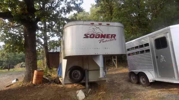 Sooner/stock trailer
