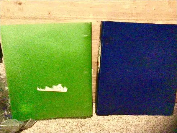 4 flexible 1 inch binders. Used in fair condition
