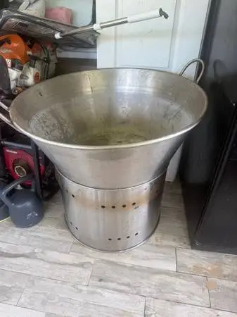 Stainless steel cattle for making Carnitas