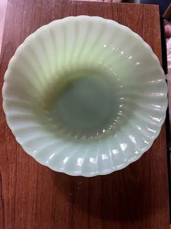 Vintage Anchor Hocking Fire King Jadeite Swirl Scalloped Serving Bowl