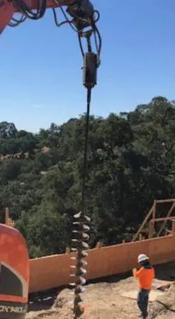 HEAVY-DUTY EXCAVATOR AUGER DRIVE —