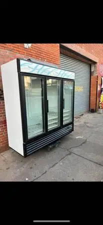3 door refrigerator cooler/restaurant equipment