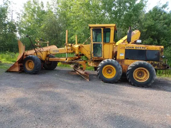 6X6 JD Grader