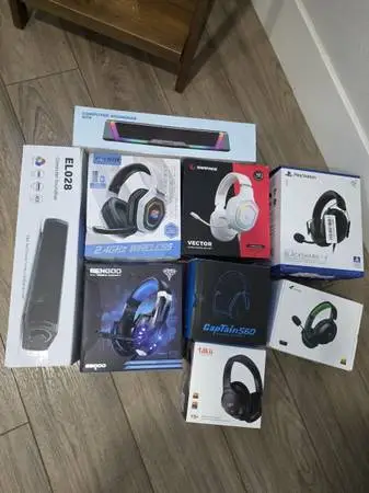 7 gaming headset and 2 computer speakers