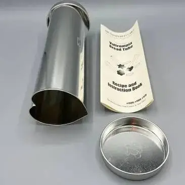 New! Pampered Chef Heart Bread Tube