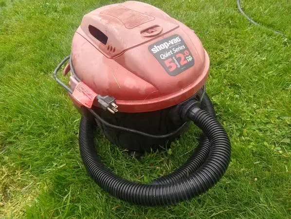 SHOP VAC, WORKS GREAT!!! Ill plug it in so you know it works!
