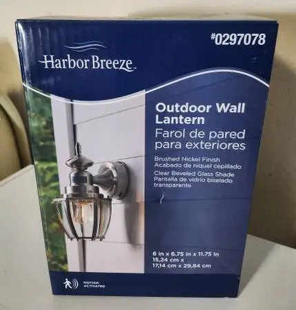 Harbor Breeze Motion Activated Outdoor Wall Lantern -BRAND NEW