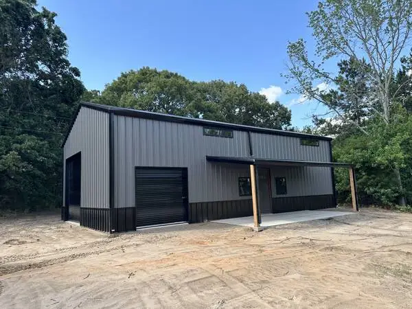 STEEL BUILDING. SHOPS, BARNS, SHEDS