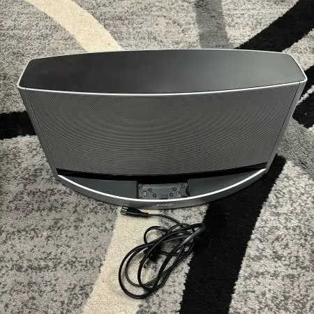 Bose SoundDock 10 Bluetooth Dock For Parts Or Repair Please Read