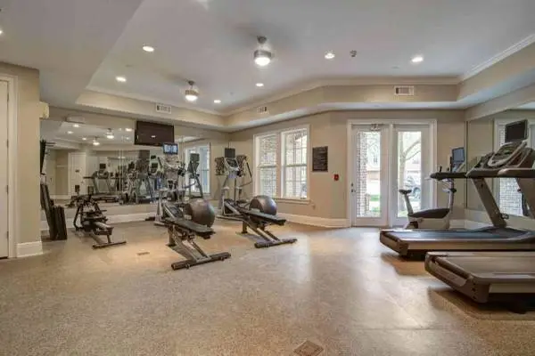 Perfect location with gorgeous views! 2 bed, 2 bath! 1126 Sq Ft!