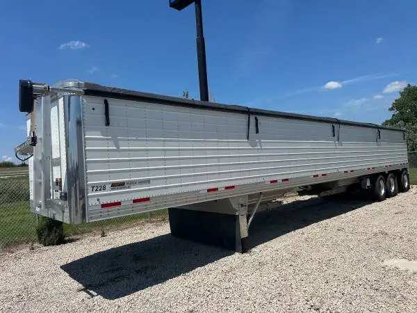 2027 TIMPTE AG HOPPER TRI-AXLE TRAILER - SPECIAL OFFERING