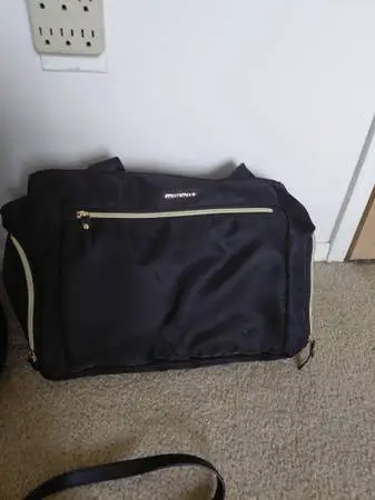 Diaper / supplies bag like new