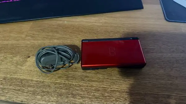 Nintendo DS Lite Red Crimson & Black with Charger (Has Loose Hinges & NO stylus)