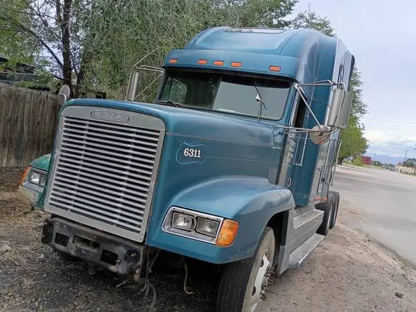 Parting out 2 semi trucks