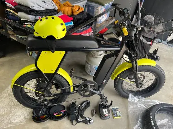 Juiced eBike 48V 498 Miles yellow/black w/extras