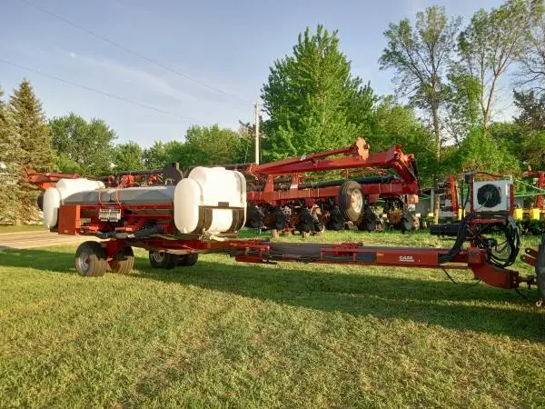 Case IH 1200 16-row central fill planter- liquid fertilizer- vari rate