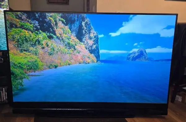 73 Mitsubishi 3D Ready Big Screen DLP TV