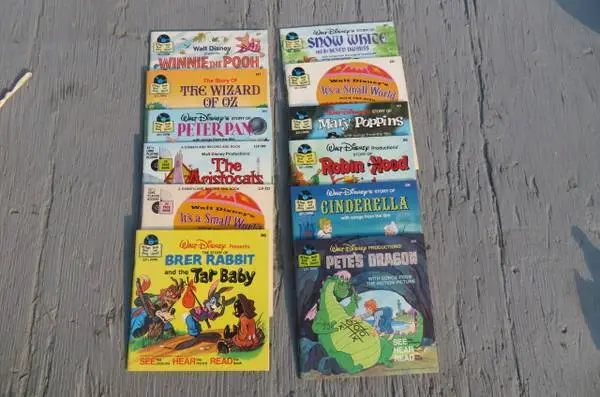 WALT DISNEY - SET OF 12 PICTURE BOOKS AND RECORDS - BRAND NEW!