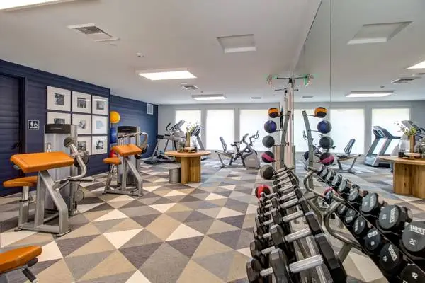 2/bd, Sparkling Swimming Pool, Located in Marysville