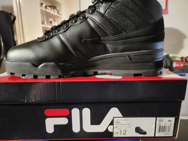 Mens Size 12, Fila F-13 Weather Tech Boots in Black (New)