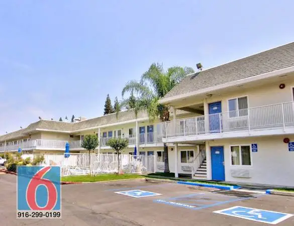 AFFORDABLE WEEKLY RATE >> Microwave, Kids Stay Free, English & Spanish