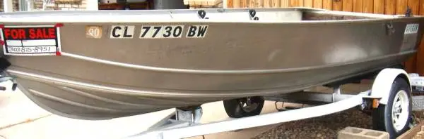GREGOR 15 FOOT ALUMINUM BOAT& 18 TRAILER 1977