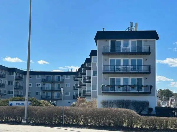 Hampton North Beach Two-Bedroom Two-Bath Condo