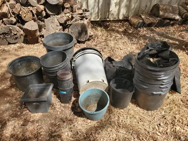 Plant pots
