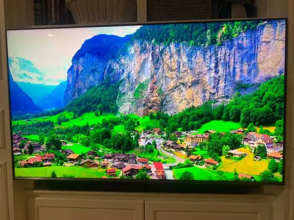 Hisense 65 U8G ULED 4K Android Smart TV 1500-nit HDR10+, Dolby Vision
