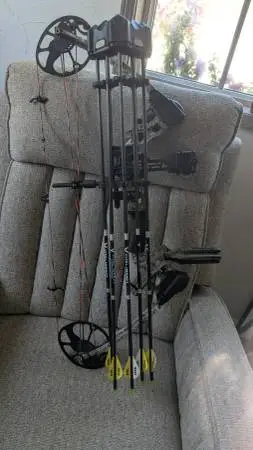 Matthews Craze bow