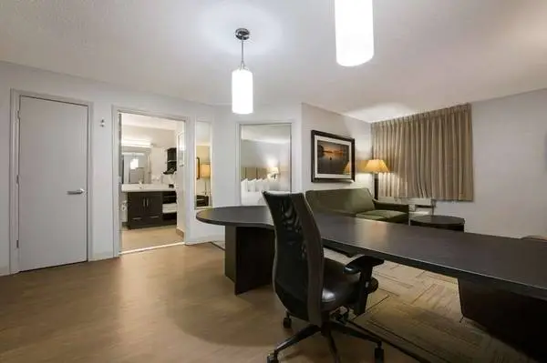 Apartment Alternative: No Deposit and Fully Inclusive!