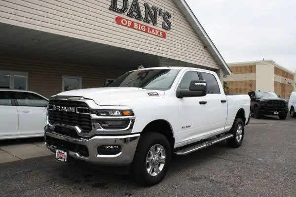 2025 RAM 2500 CREW CAB BIG HORN 19,000 MILES! SALE PRICE!