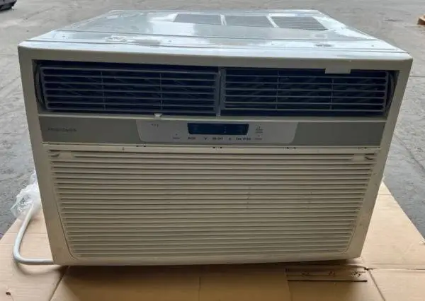 11,000 Btu Frigidaire Air Conditioner