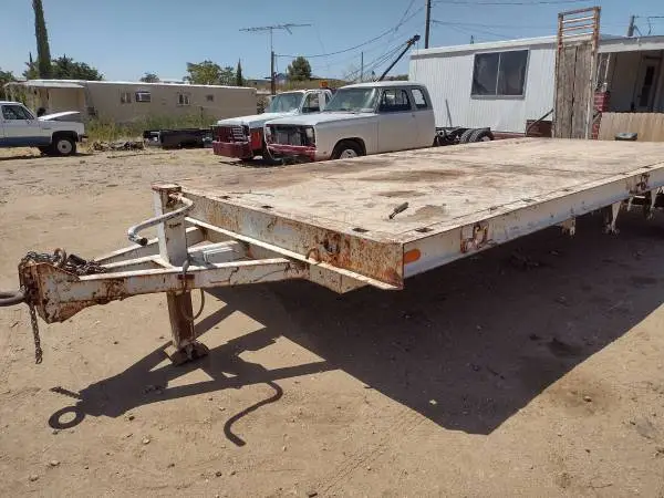 Heavy equipment project trailer