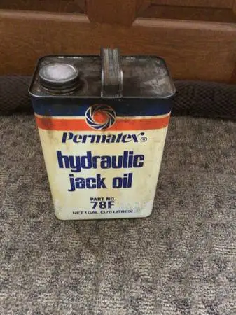 Permatex hydraulic jack oil can