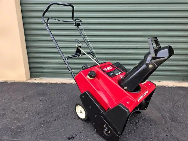 Toro Powercurve Gas Snow Blower Suzuki powered CCR2000 Works Great