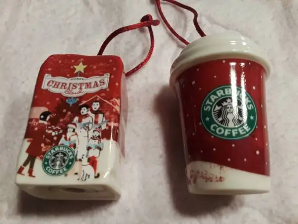 STARBUCKS: HOLIDAY 2007 CHRISTMAS TREE ORNAMENT SET OLD LOGO.. MINT