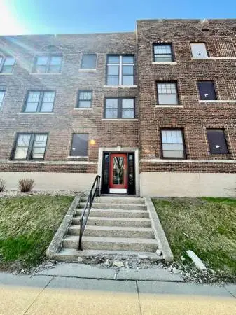 Charming and Spacious 1BD, Walking Distance to UWM - Heat & Internet I